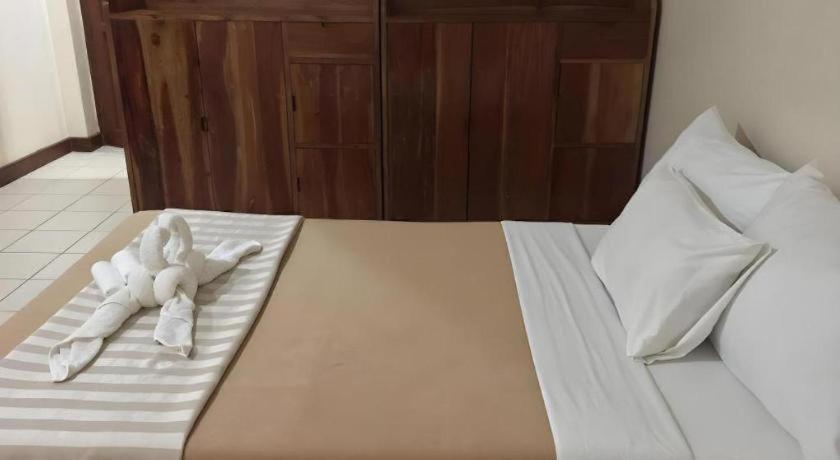 فندق إل هاسيندرو برايفت ايلويلو المظهر الخارجي الصورة